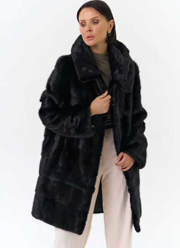 Шуба из норки с капюшоном черного цвета Шуба из норки с капюшоном черного цвета