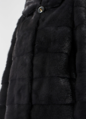 Куртка из меха норки с капюшоном Куртка из меха норки с капюшоном