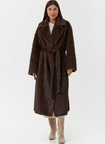 Пальто из эко меха с английским воротником Пальто из эко меха с английским воротником