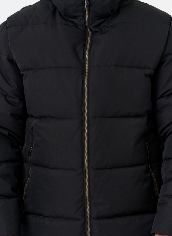 Мужской пуховик с капюшоном  Мужской пуховик с капюшоном