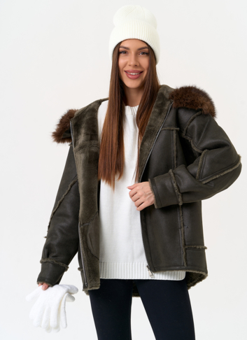 Женская дубленка из эко замши с капюшоном из эко меха Женская дубленка из эко замши с капюшоном из эко меха