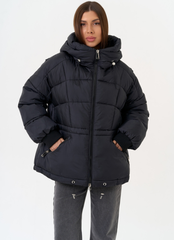 Женский черный пуховик с капюшоном Женский черный пуховик с капюшоном