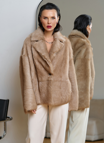 Женская натуральная дубленка с английским воротником Женская натуральная дубленка с английским воротником