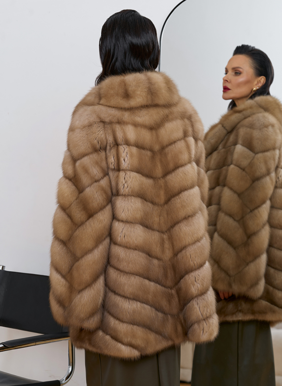 Женская шуба из куницы с воротником шаль Женская шуба из куницы с воротником шаль