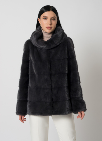 Куртка из меха норки с капюшоном Куртка из меха норки с капюшоном